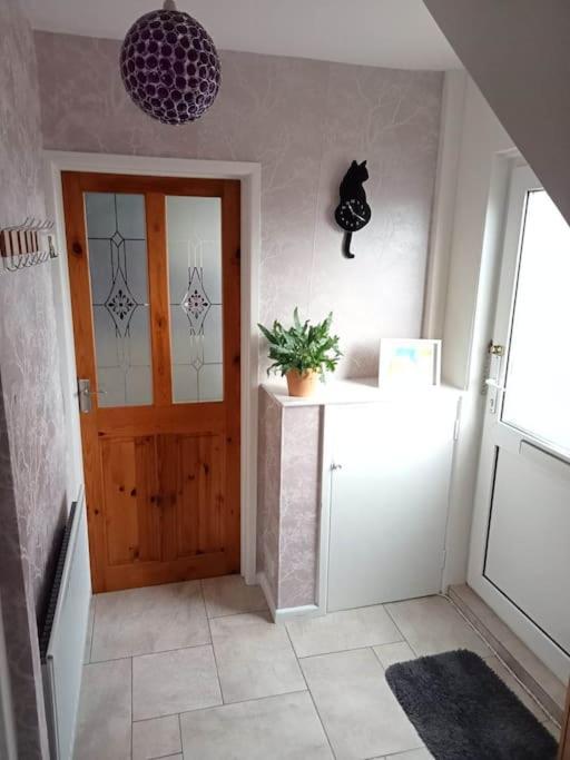 House With Free Parking And Large Garden Villa Wyke Regis Екстериор снимка