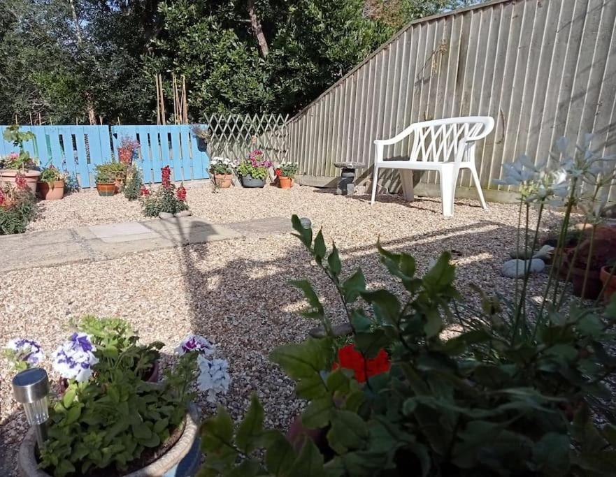 House With Free Parking And Large Garden Villa Wyke Regis Екстериор снимка